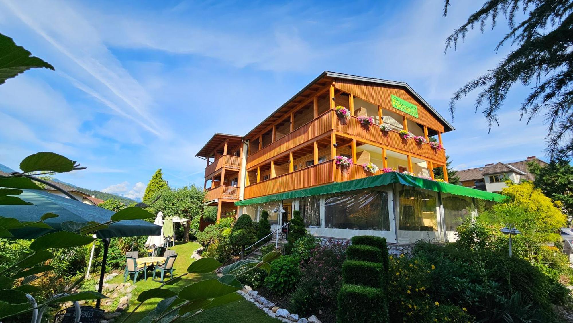 Gaestehaus Baerwald Seeboden Exterior foto