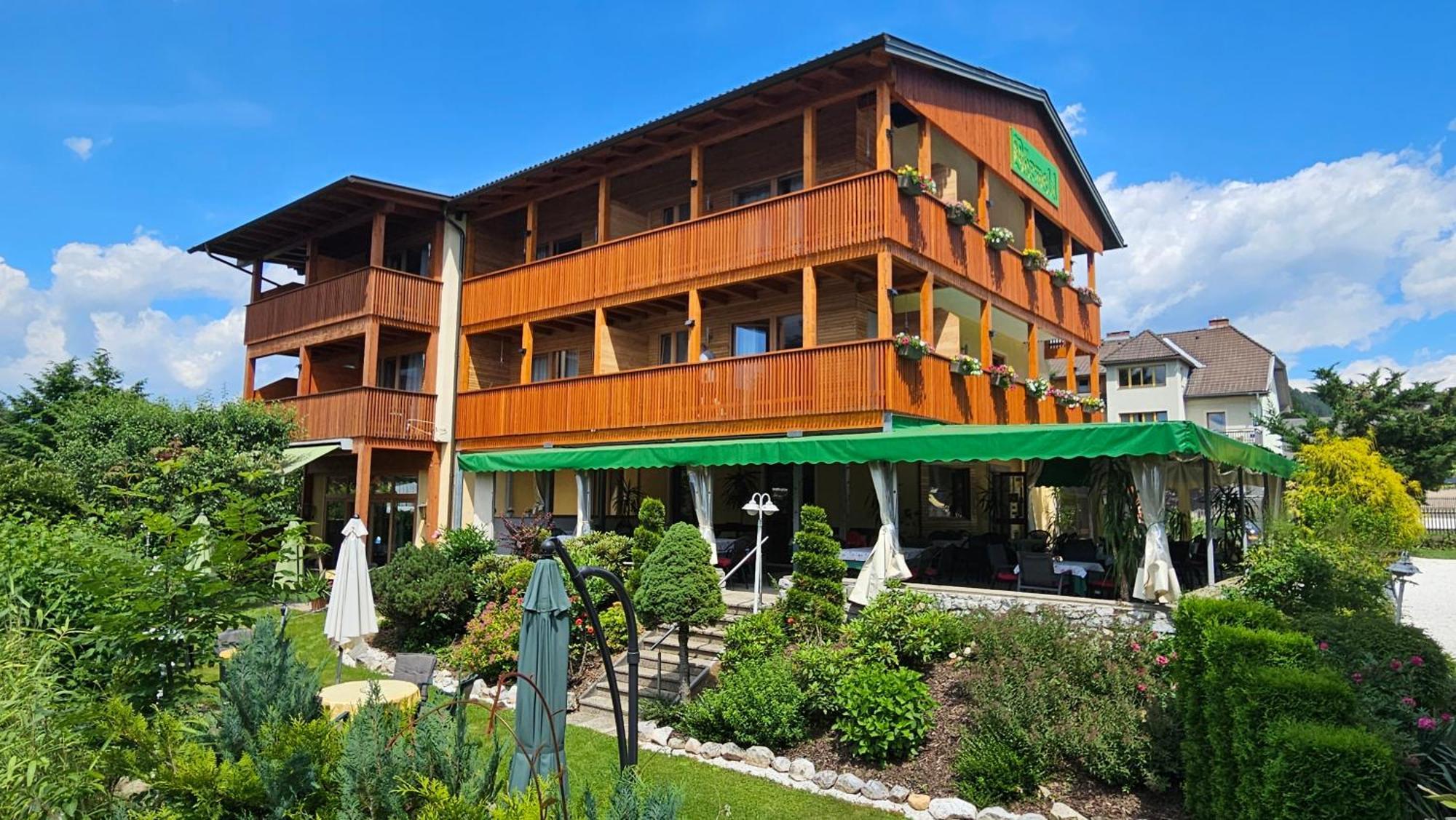 Gaestehaus Baerwald Seeboden Exterior foto