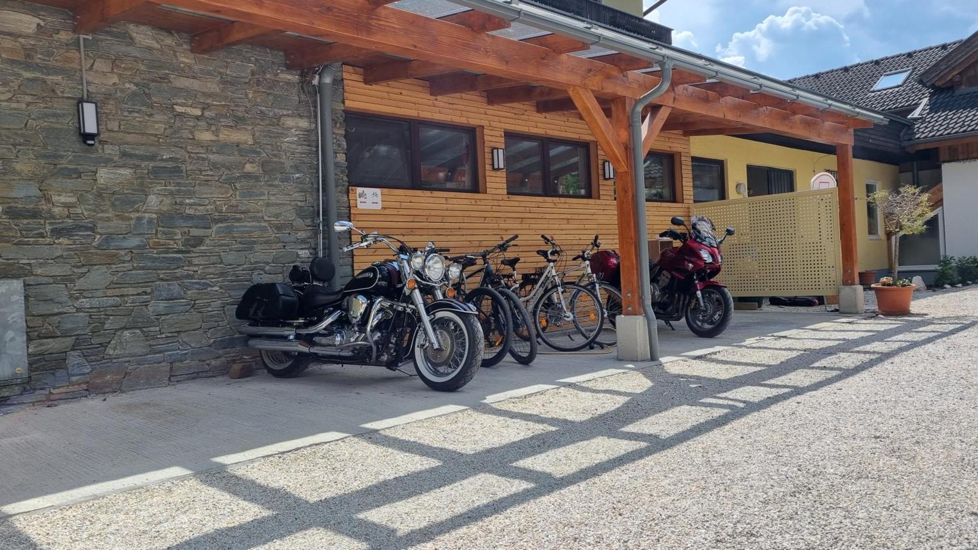 Gaestehaus Baerwald Seeboden Exterior foto
